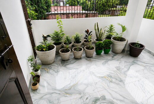 Clean Cozy 2BHK Apartment at Affordable