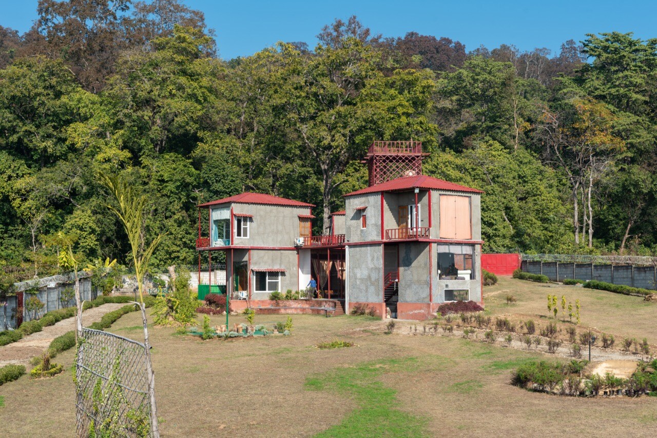 SHALOM-CORBETT'S HILLSIDE HIDEAWAY