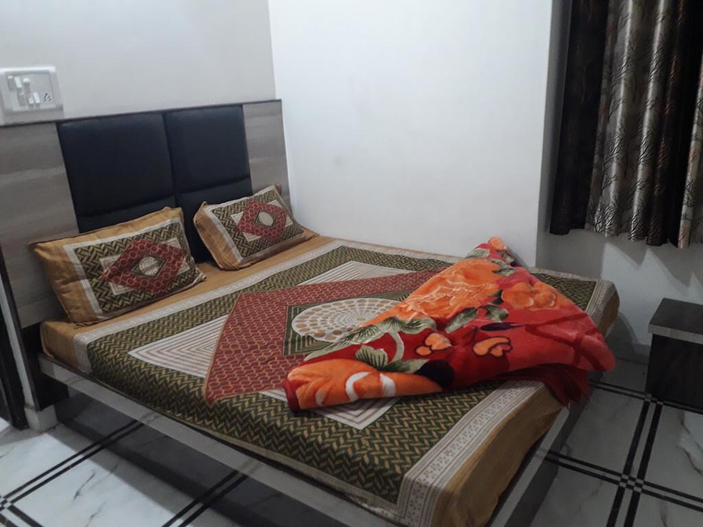 PR PARADISE GUEST HOUSE