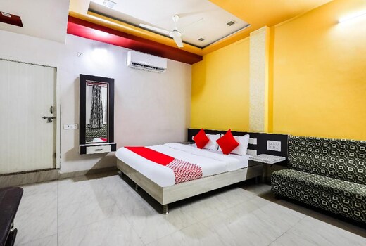 Hotel Utsav.