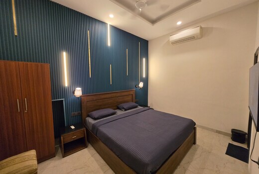 The True Host Suites