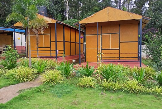 SRI LAAHARI BAMBOO RESORTS