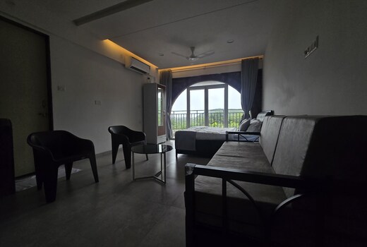 Casa aroush