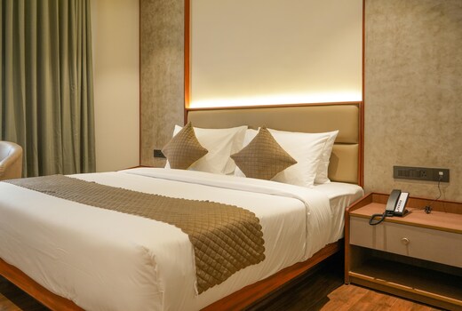 Alora Grand Hotel