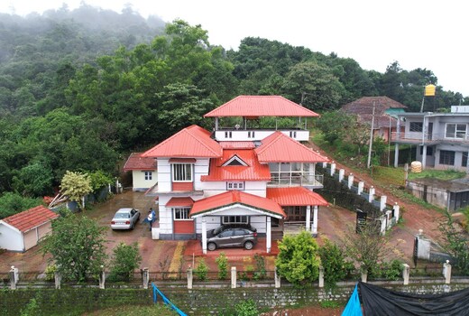 Top Hill Homestay