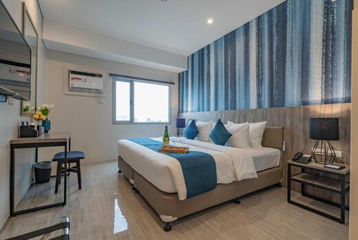 Bayfront Hotel Cebu Capitol Site