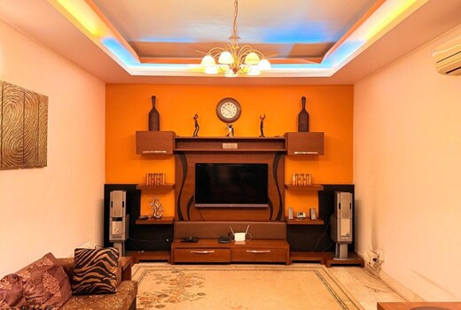 Rosewood 3BR FF in Jaipur by Homeyhuts