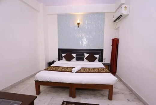 FabHotel GRG Bhawan