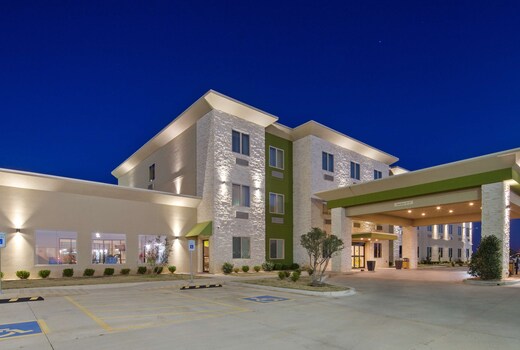 Best Western Lindsay Inn & Suites