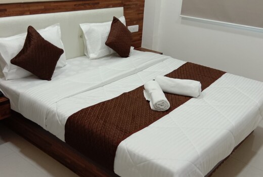 Hotel Ashish Ahemdabad