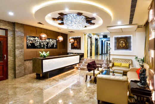 Hotel Shiraz Castle | Free Railway Station Pickup