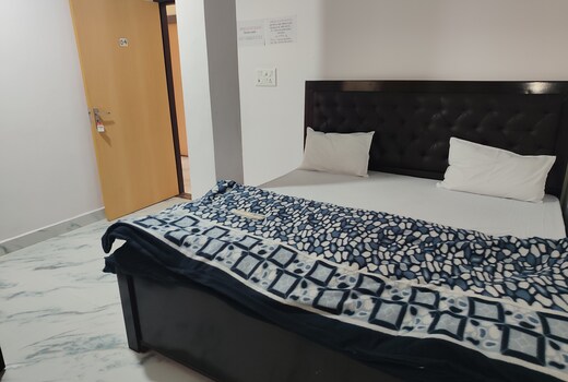 Aman Guest House