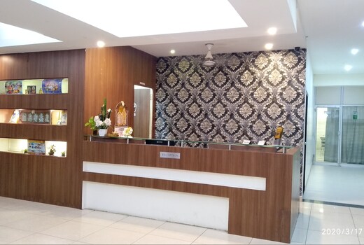Hotel Pearl Residency
