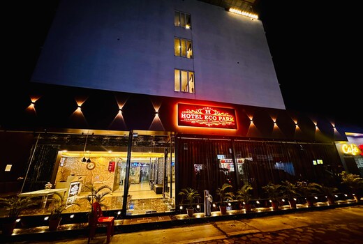 Platinum Studio Nr. Eco Park Gate.