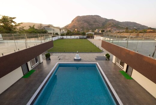 Jangid Mansions 5 BHK Pure Veg Luxury Villa