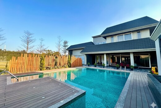 Homiestays Pinewood Farm