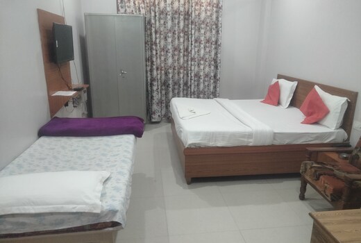 Hotel Abhi Palace