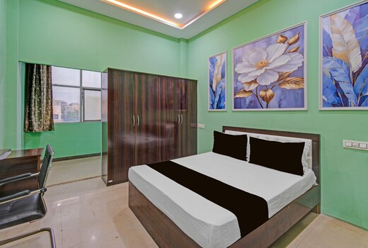 Hotel Jay's Inn