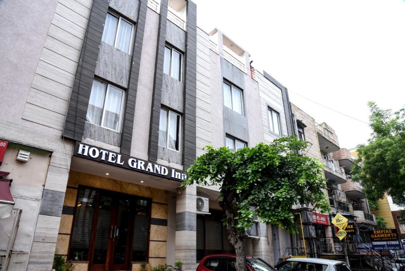 Hotel Grand In Near 2 Min From Vaishali Metro Station