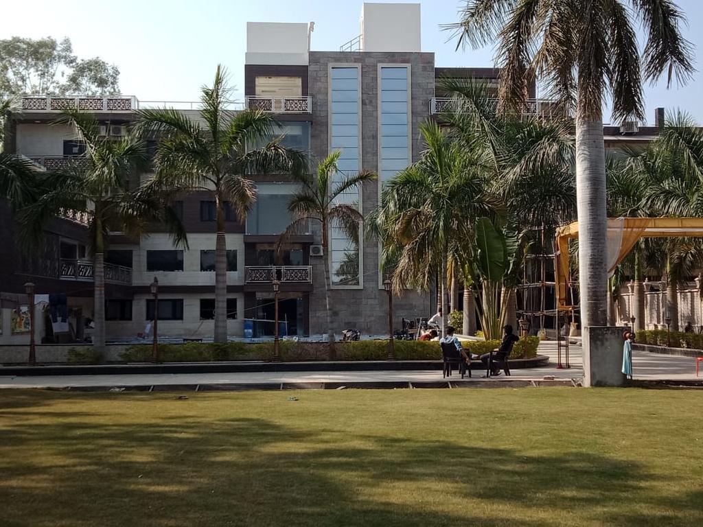 Arihant Hotel
