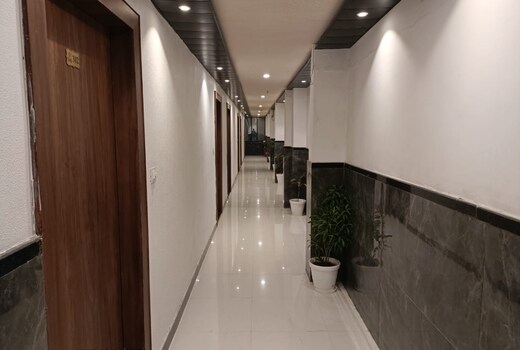 Hotel Raas Inn