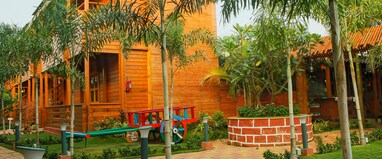 Grand Vatika Resort