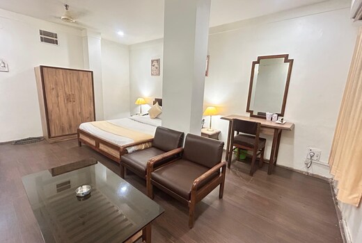 Hotel Kartik