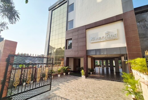 River King Inn | Hilltop Stay with Brahmaputra View
