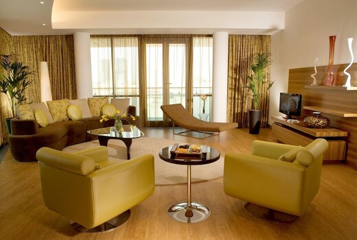 Burjuman Arjaan by Rotana