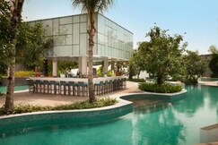 DoubleTree by Hilton Jakarta - Diponegoro