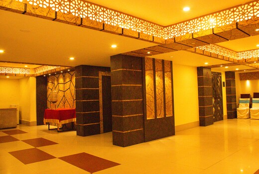 Hotel Centre Point