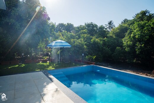 Aamrai Vista 4 BHK Villa by Soumils Stays