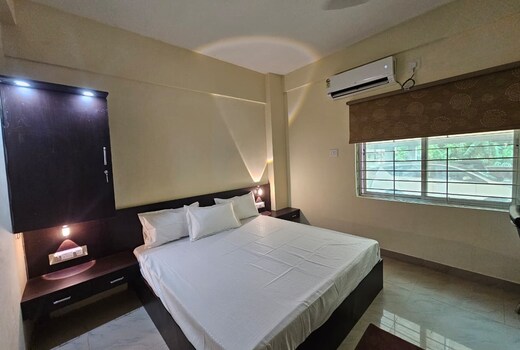 Entire 2BHK Private Apartment | 6Min from Lingaraj Temple