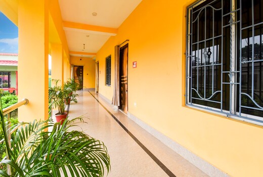 Hotel O Astha Homestay