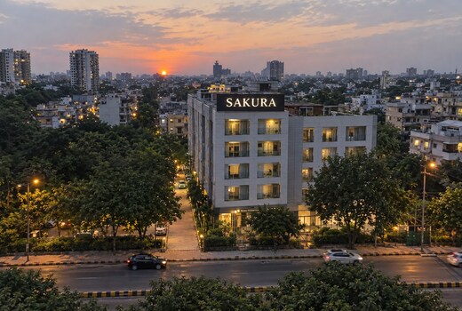 Hotel Sakura by Maps, Huda City Center