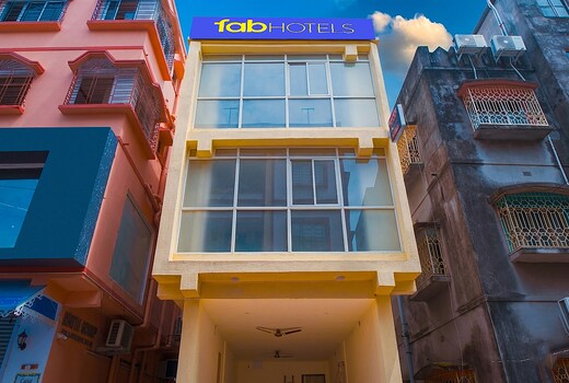 FabHotel Cozy Stay