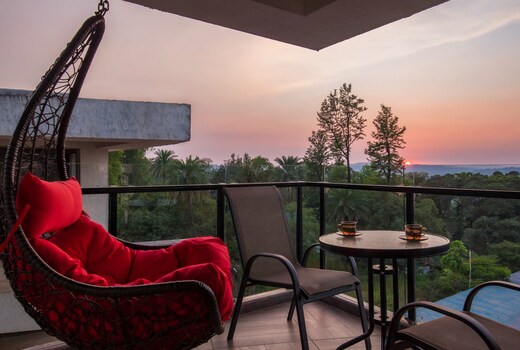 StayVista at Grande Montana - 3 BR