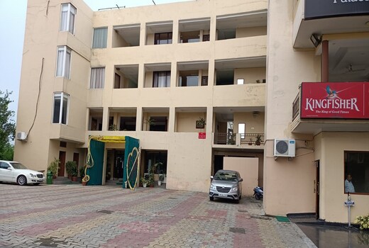 Hotel Suvidha Palace