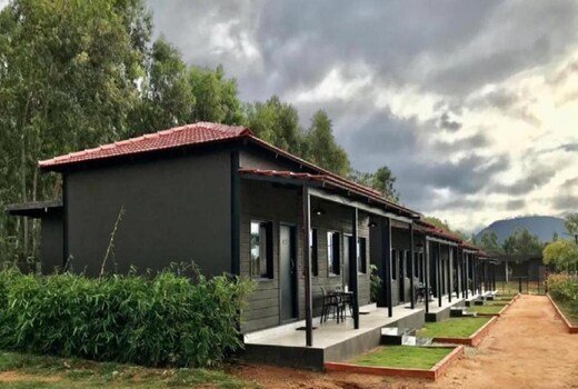 Vama Retreats
