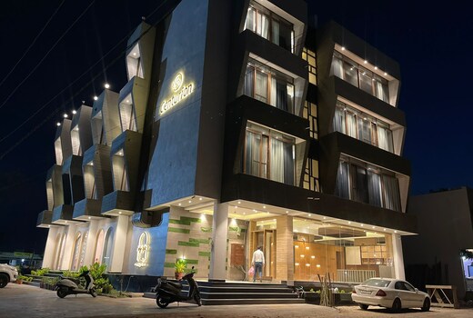 Hotel GD Centuriyan