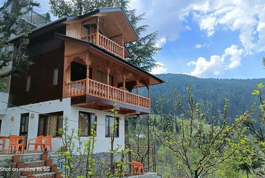 Narayana Tree Cottage