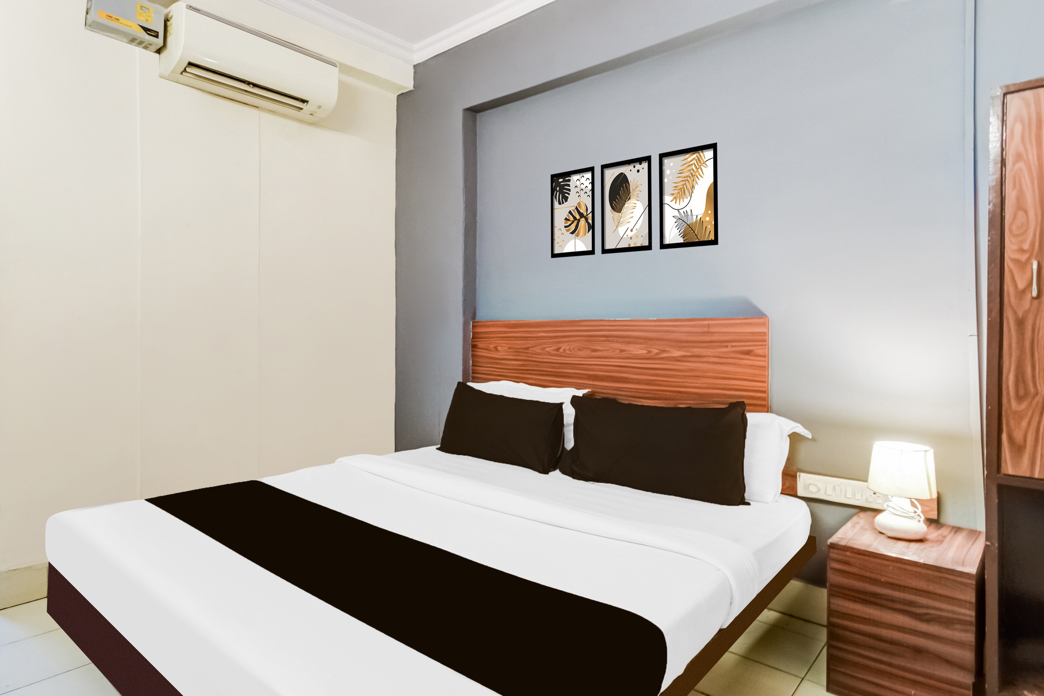 Hotel O Paradise Circle