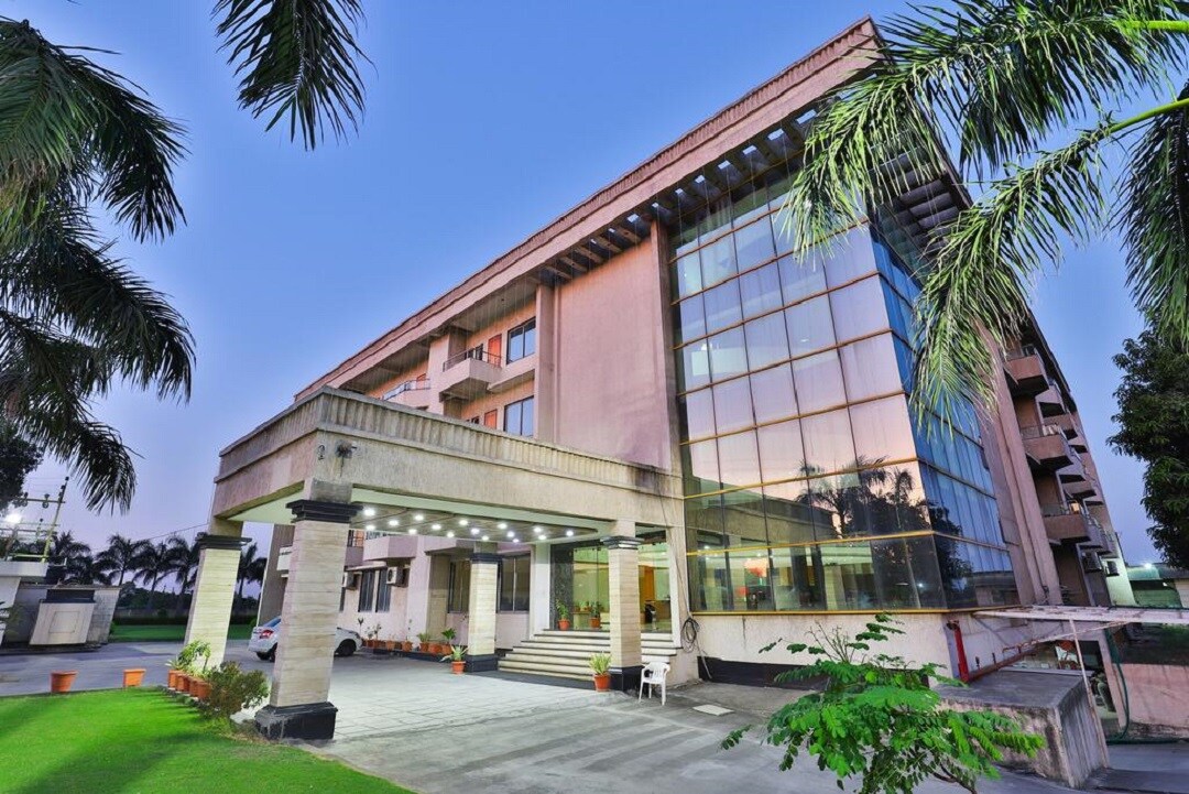 Biznotel by Pride, Bharuch
