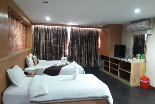 New Pind Balluchi Inn