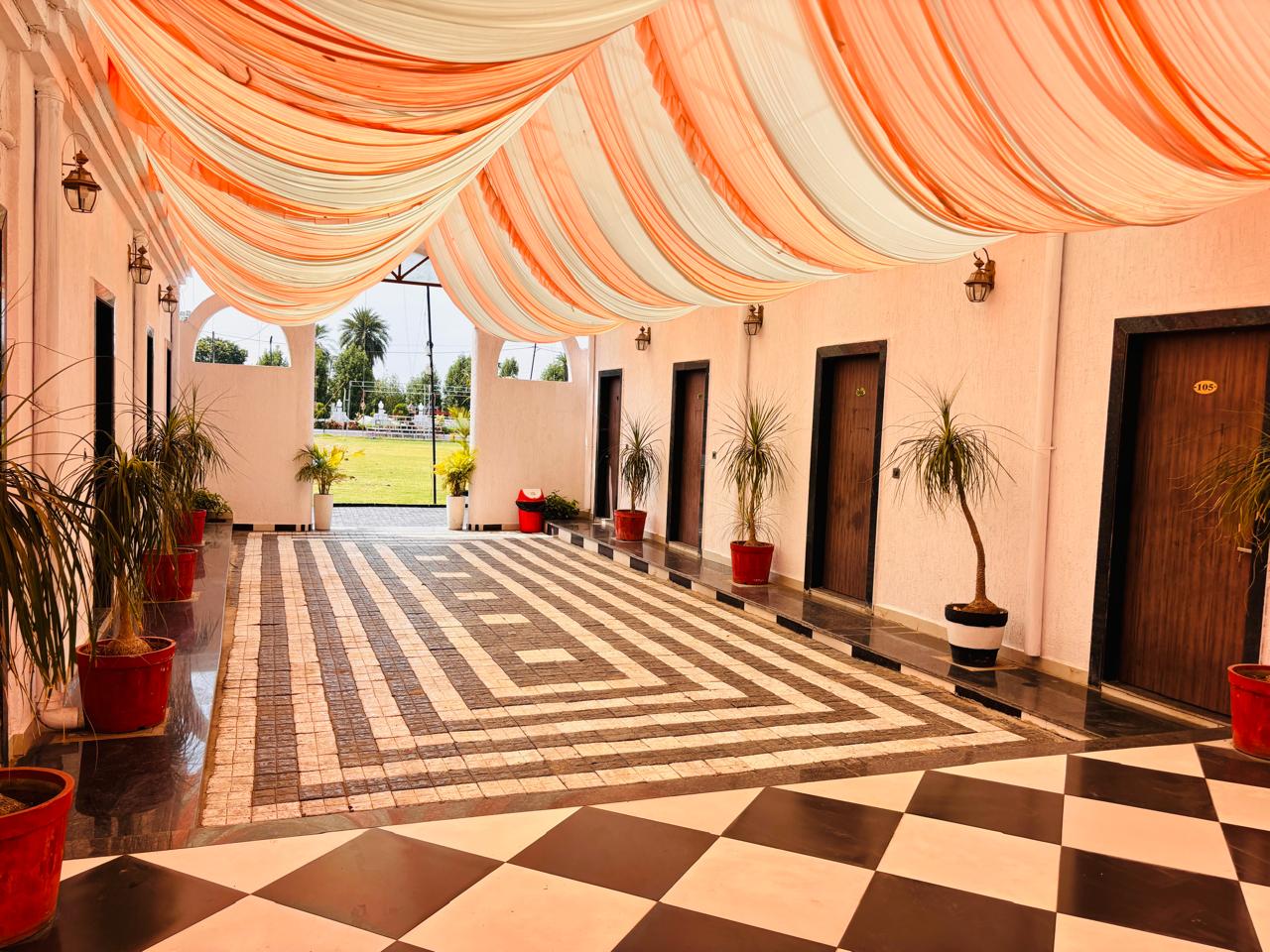 THE GRAND KASTURI