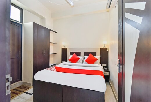 Hotel O Luv Inn