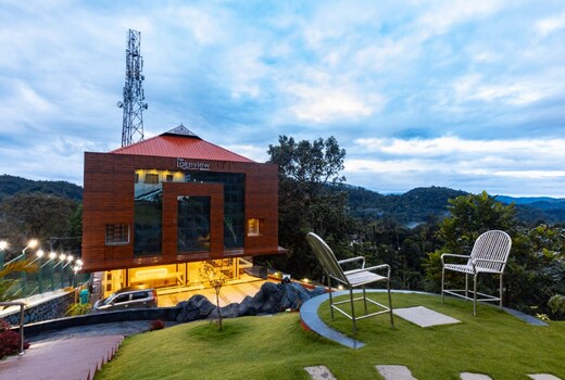 The Lake View Resort Munnar