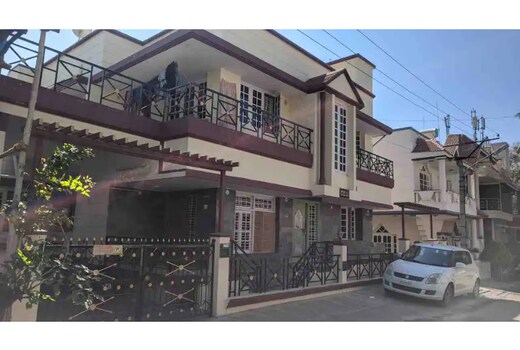 Cheerful 2 Bedroom Home