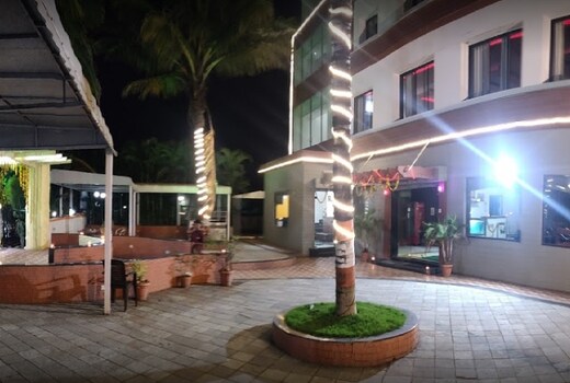 Hotel Lotus Inn Executive