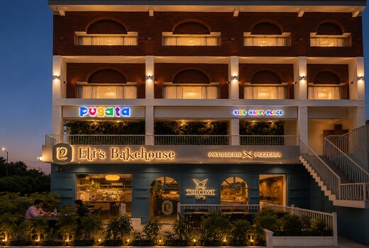Hotel The Cove Wing